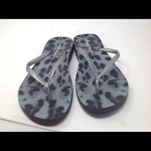 VIONIC Beach Women's "Noosa" Grey Flip Flops 9-9.5